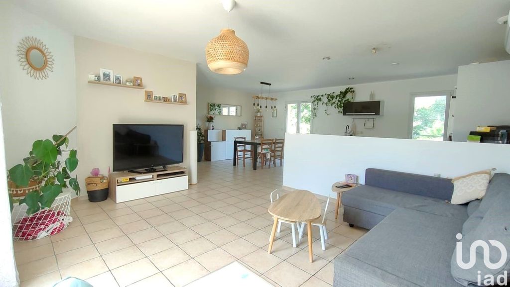 Achat maison à vendre 4 chambres 111 m² - Bessens