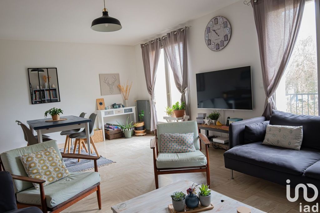 Achat maison à vendre 7 chambres 149 m² - Chilly-Mazarin