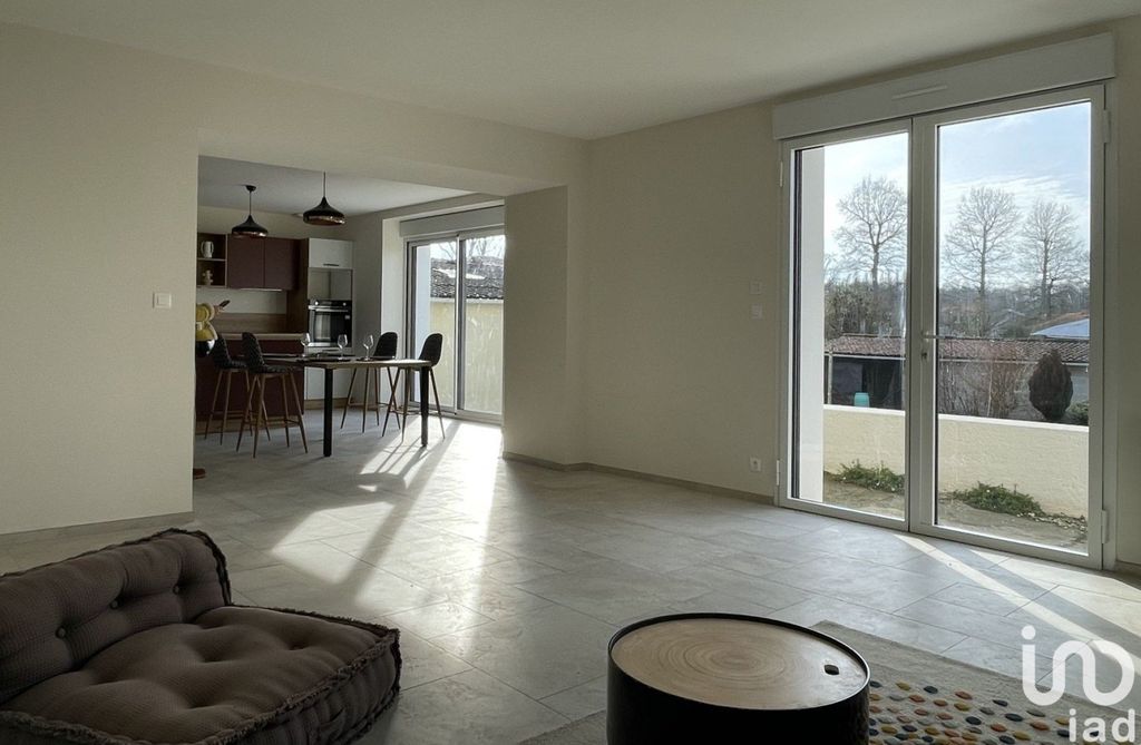 Achat maison à vendre 5 chambres 165 m² - Saint-Fiacre-sur-Maine