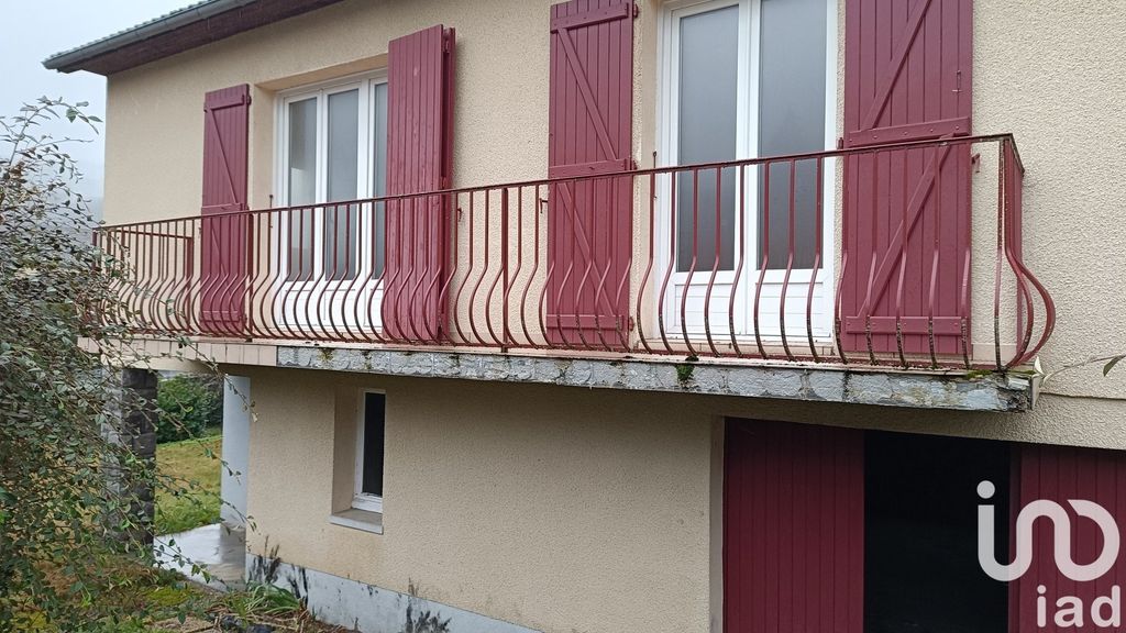 Achat maison à vendre 2 chambres 88 m² - Saint-Martin-Valmeroux