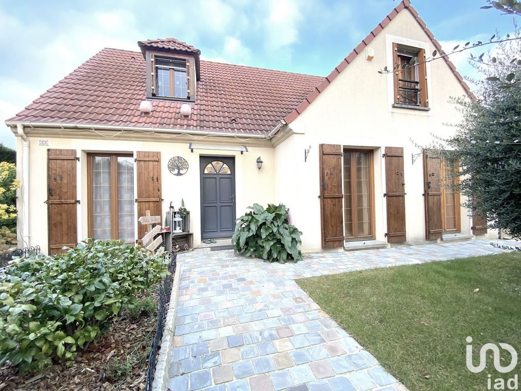 Achat maison à vendre 4 chambres 139 m² - Saint-Chéron