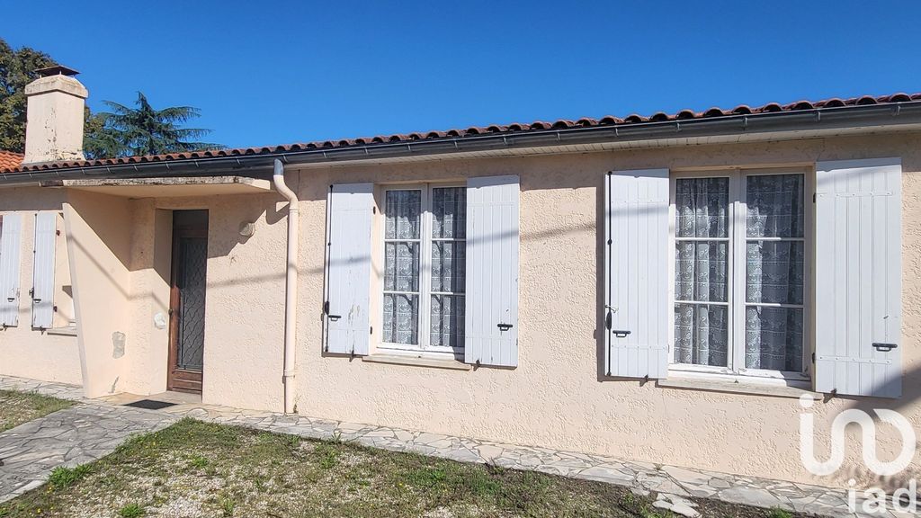 Achat maison à vendre 3 chambres 170 m² - Le Pian-Médoc