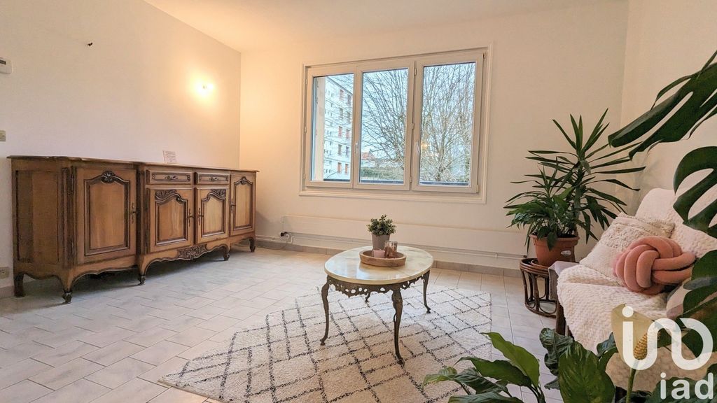 Achat appartement à vendre 3 pièces 62 m² - Sainte-Geneviève-des-Bois