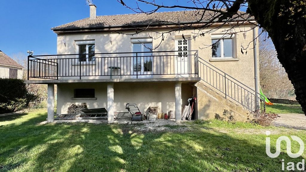 Achat maison à vendre 2 chambres 75 m² - Champs-sur-Yonne