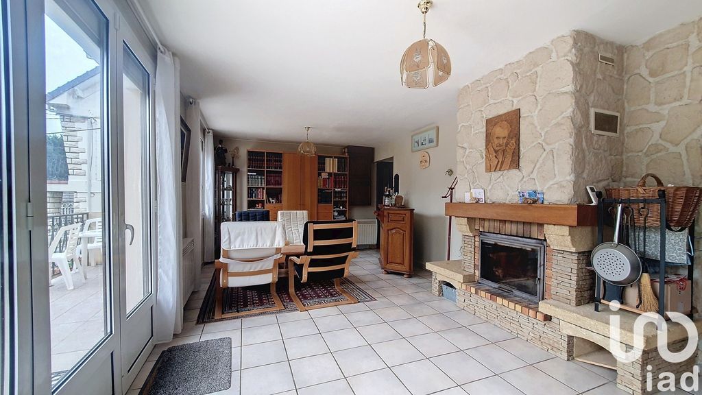 Achat maison à vendre 3 chambres 200 m² - Pontault-Combault