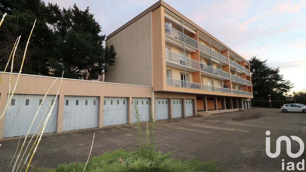 Achat appartement à vendre 4 pièces 72 m² - Saint-Just-Saint-Rambert