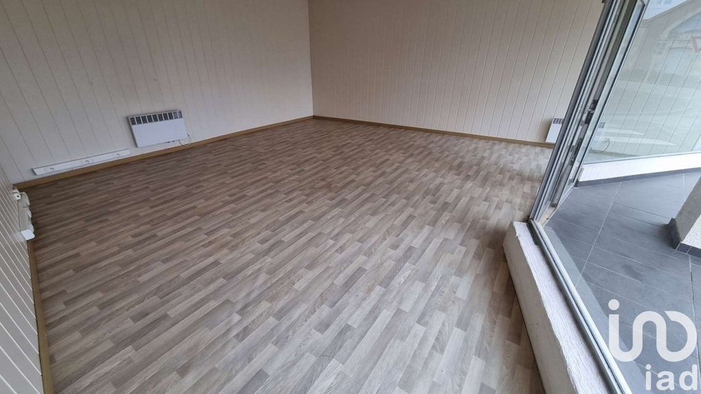 Achat maison à vendre 6 chambres 192 m² - Thénezay