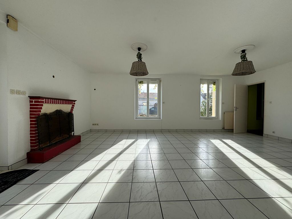 Achat maison à vendre 2 chambres 135 m² - La Marne