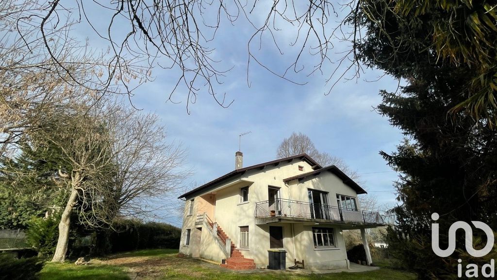 Achat maison à vendre 4 chambres 130 m² - Saint-Armou