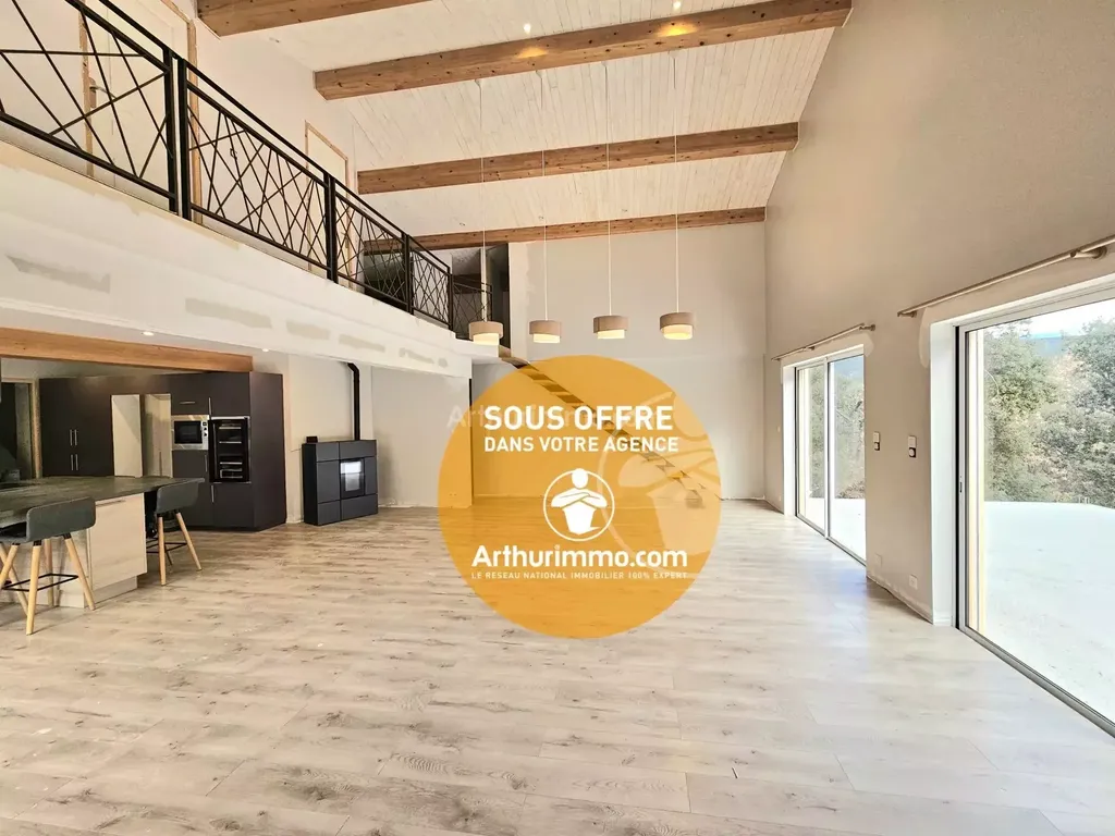 Achat maison à vendre 3 chambres 175 m² - Ampus