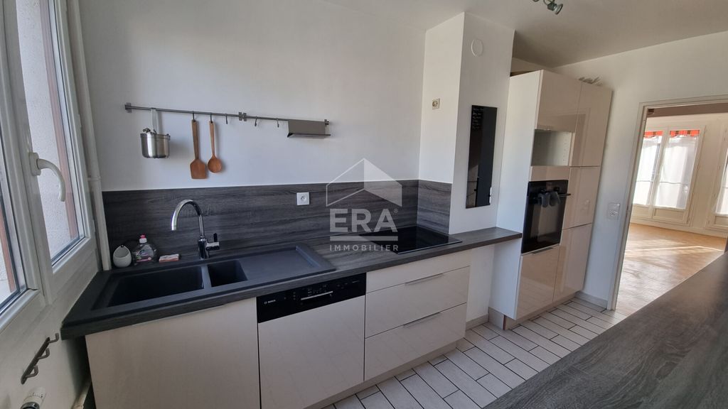 Achat appartement à vendre 3 pièces 66 m² - Neuilly-sur-Marne