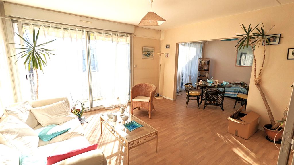 Achat appartement à vendre 5 pièces 90 m² - Laval