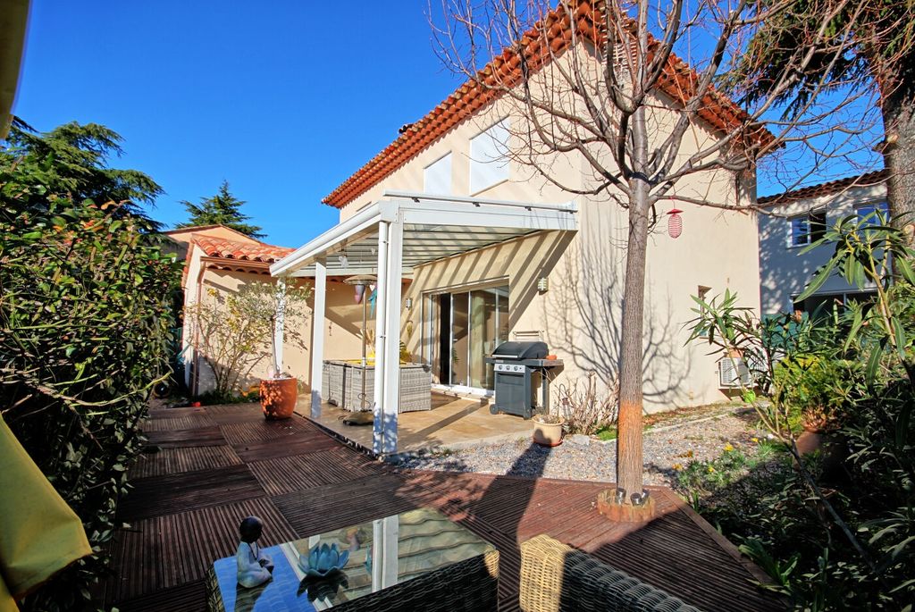 Achat maison à vendre 3 chambres 97 m² - Saint-Vallier-de-Thiey