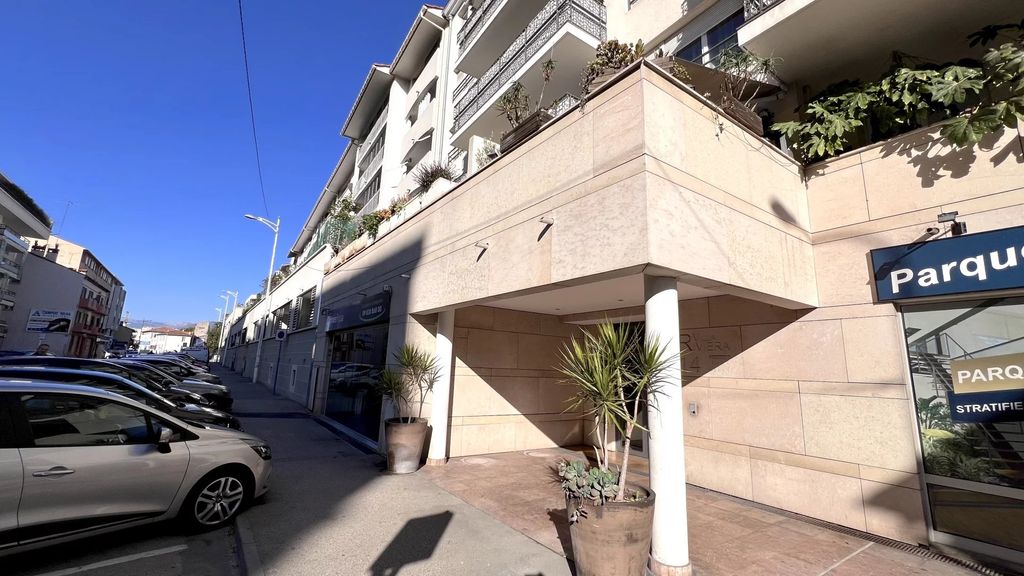 Achat appartement à vendre 3 pièces 65 m² - Cagnes-sur-Mer