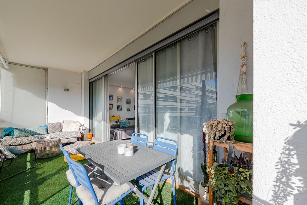 Achat appartement à vendre 4 pièces 142 m² - Marseille 8ème arrondissement