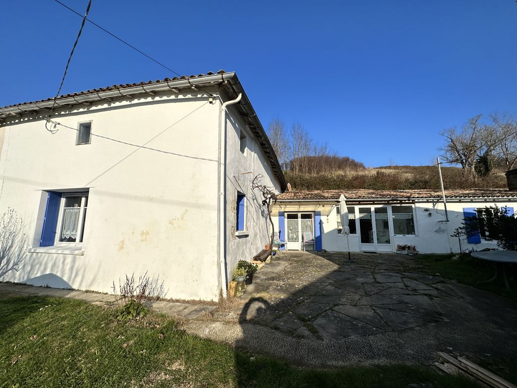 Achat maison à vendre 3 chambres 136 m² - Mortagne-sur-Gironde