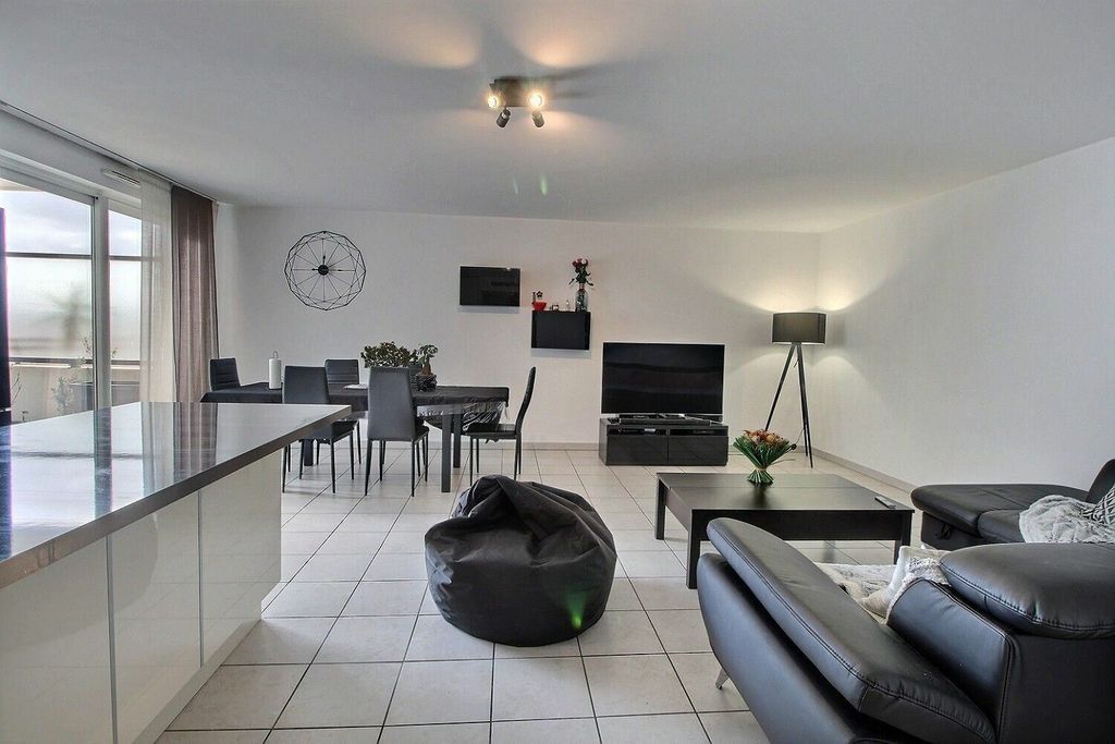 Achat appartement à vendre 4 pièces 92 m² - Marseille 10ème arrondissement