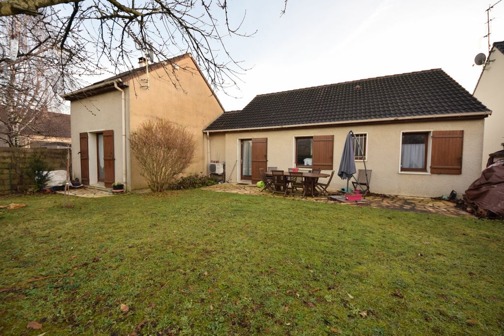 Achat maison à vendre 4 chambres 118 m² - Saintry-sur-Seine