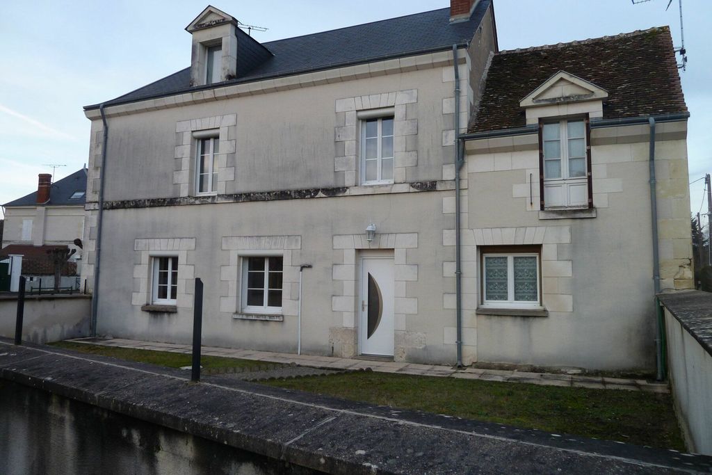 Achat maison à vendre 3 chambres 137 m² - Saint-Aignan