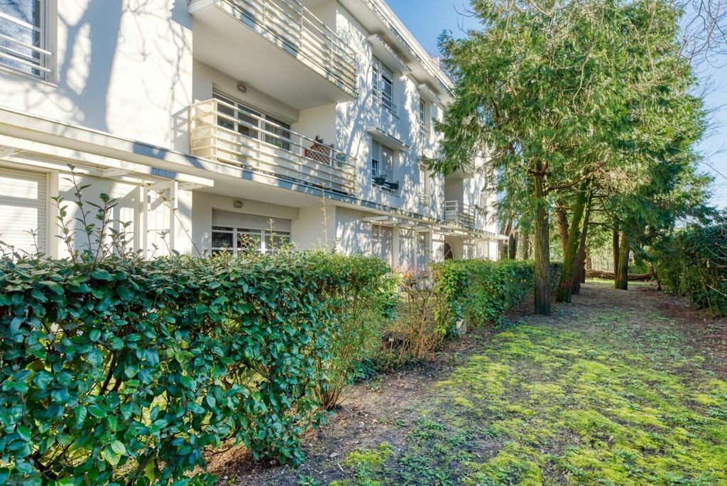 Achat appartement à vendre 2 pièces 48 m² - Pessac