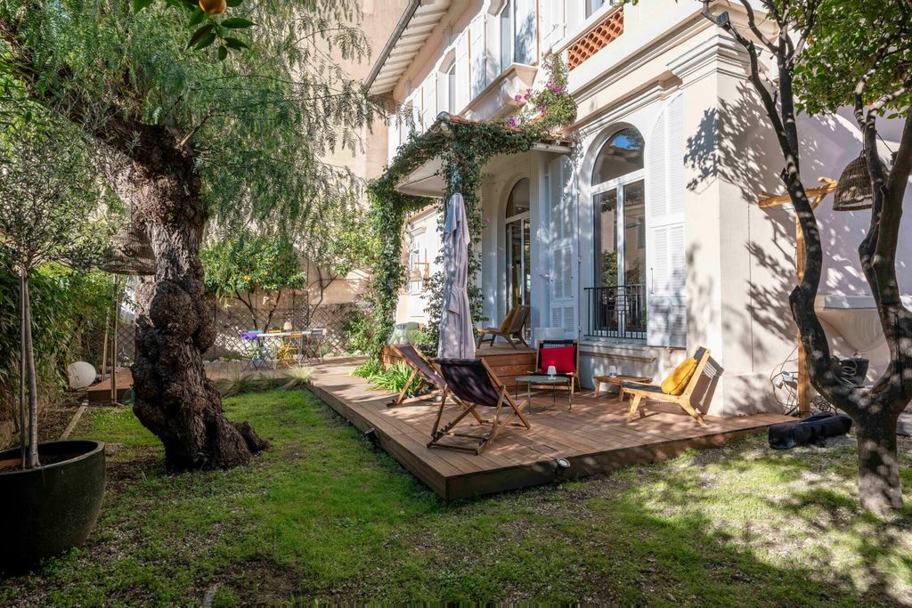 Achat maison à vendre 3 chambres 133 m² - Cannes