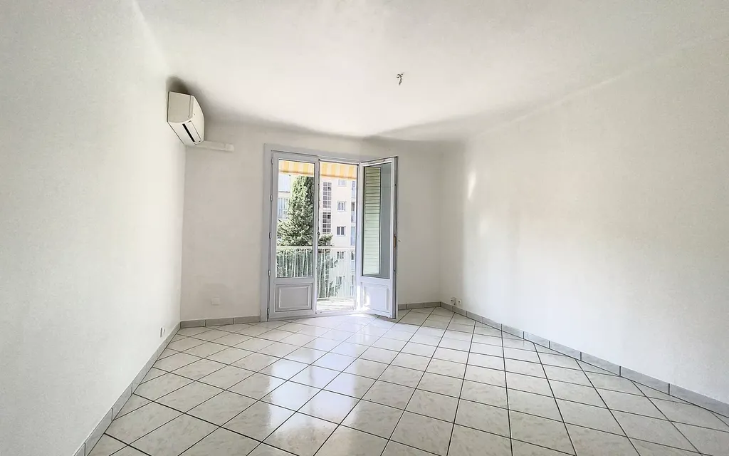 Achat appartement à vendre 3 pièces 52 m² - Menton