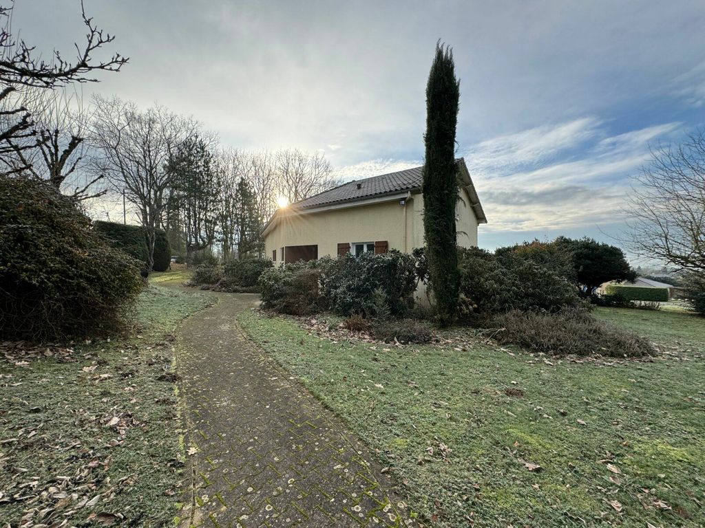 Achat maison à vendre 4 chambres 164 m² - Verneuil-sur-Vienne