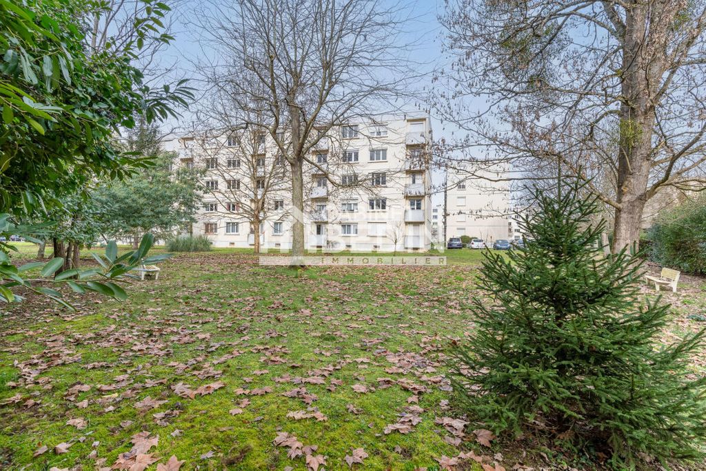 Achat appartement à vendre 3 pièces 69 m² - Mérignac