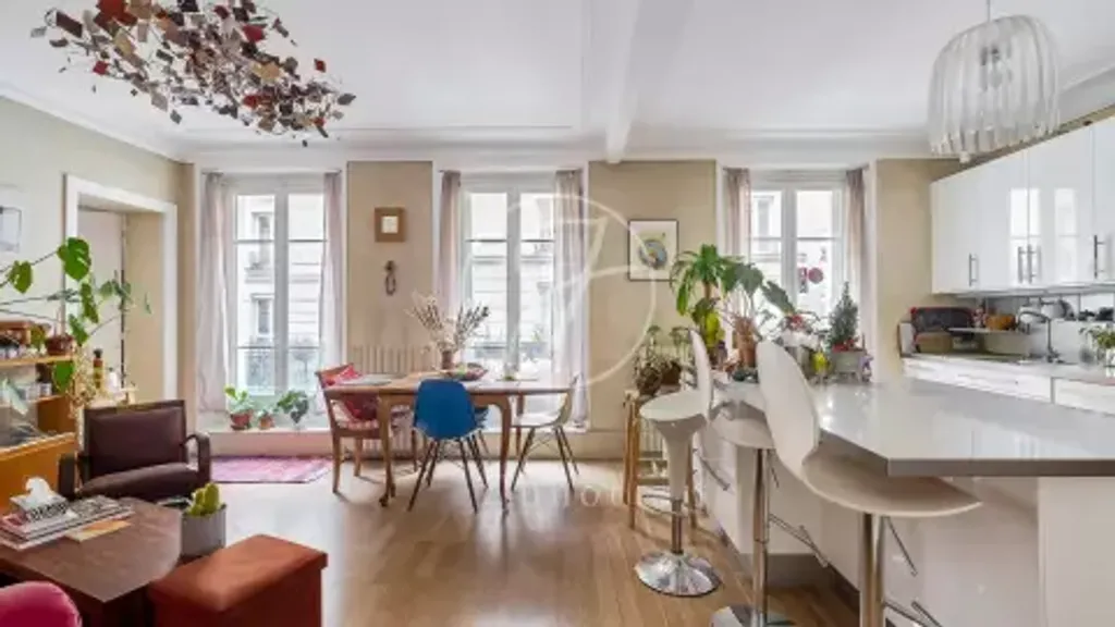 Achat appartement à vendre 3 pièces 79 m² - Paris 18ème arrondissement