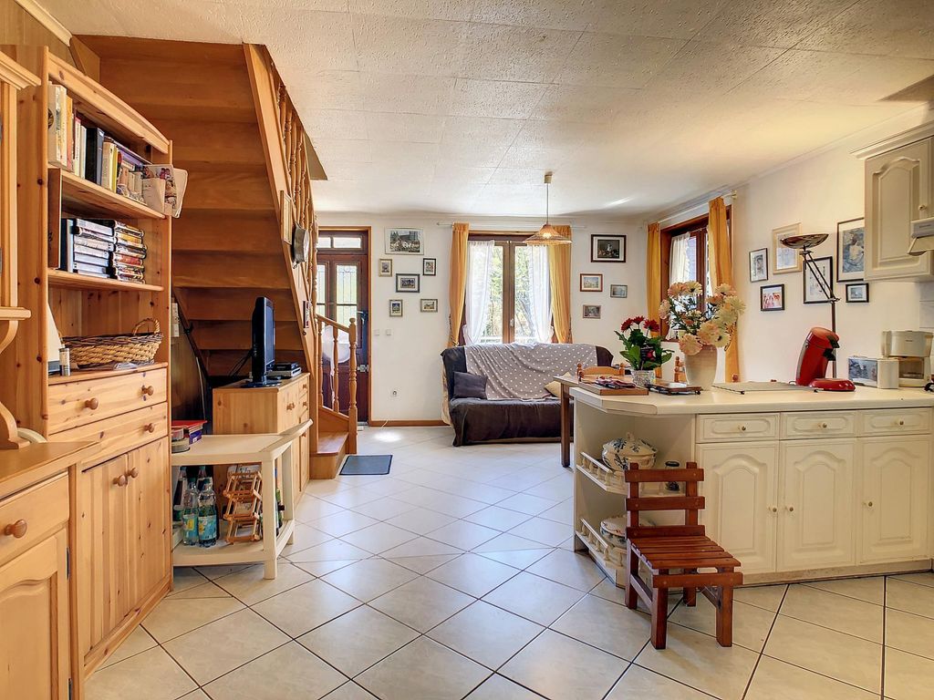 Achat maison à vendre 3 chambres 94 m² - La Plagne-Tarentaise