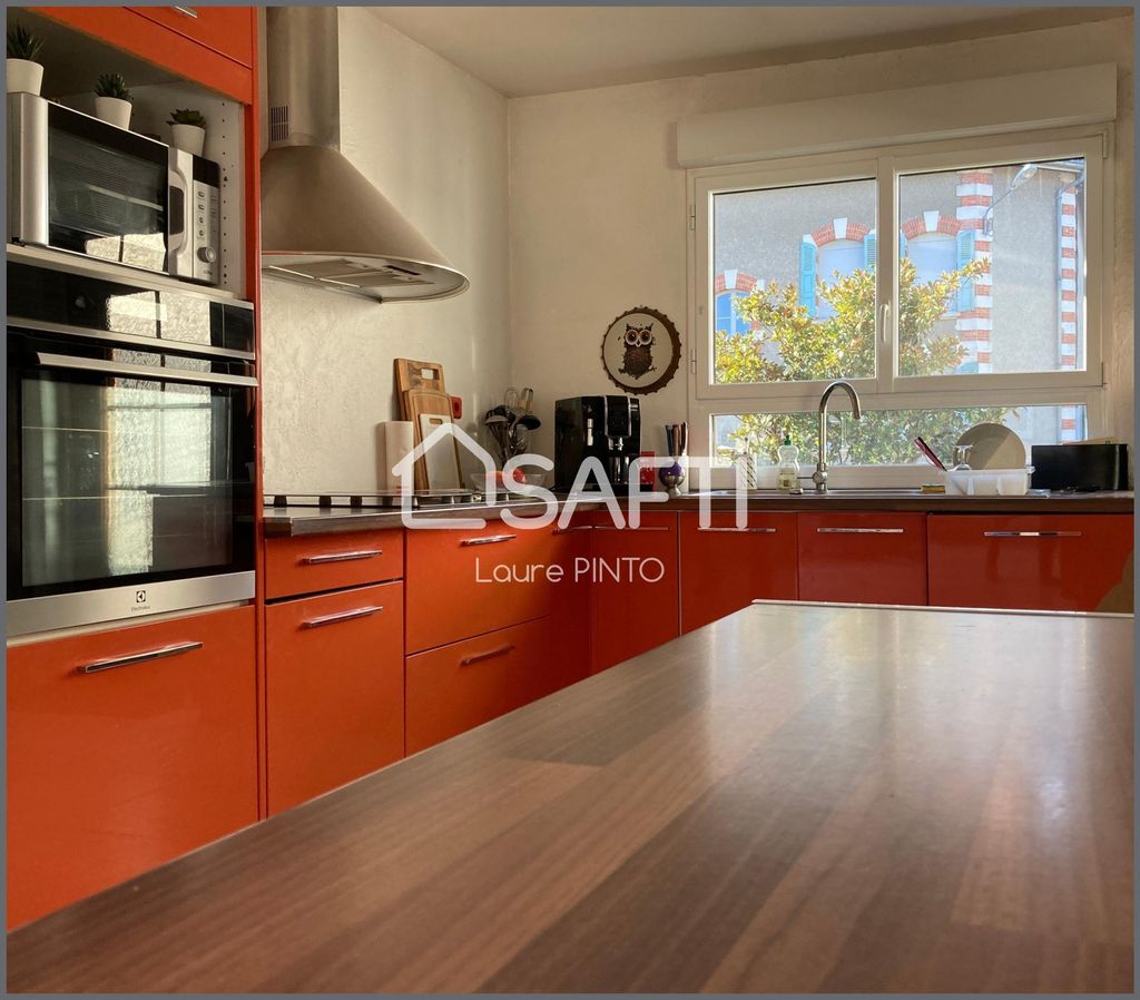 Achat maison à vendre 3 chambres 143 m² - Époye