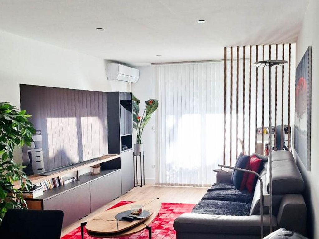 Achat appartement à vendre 2 pièces 43 m² - Roquebrune-sur-Argens