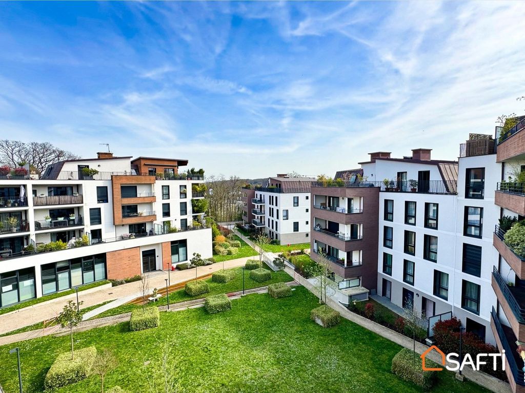 Achat appartement à vendre 4 pièces 82 m² - Le Plessis-Robinson