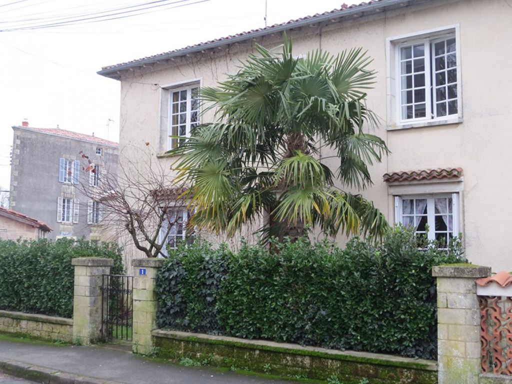 Achat maison 3 chambre(s) - Fontenay-le-Comte