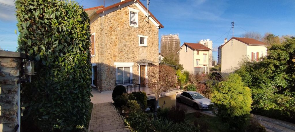 Achat maison à vendre 4 chambres 107 m² - Chelles