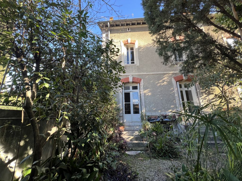 Achat maison à vendre 5 chambres 160 m² - Montpellier