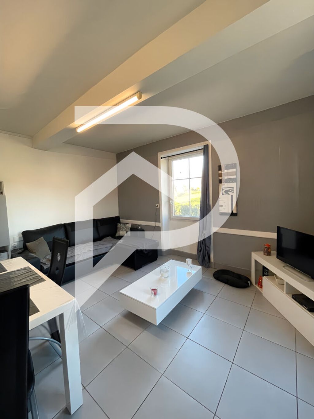 Achat maison à vendre 4 chambres 123 m² - Saint-Igny-de-Roche