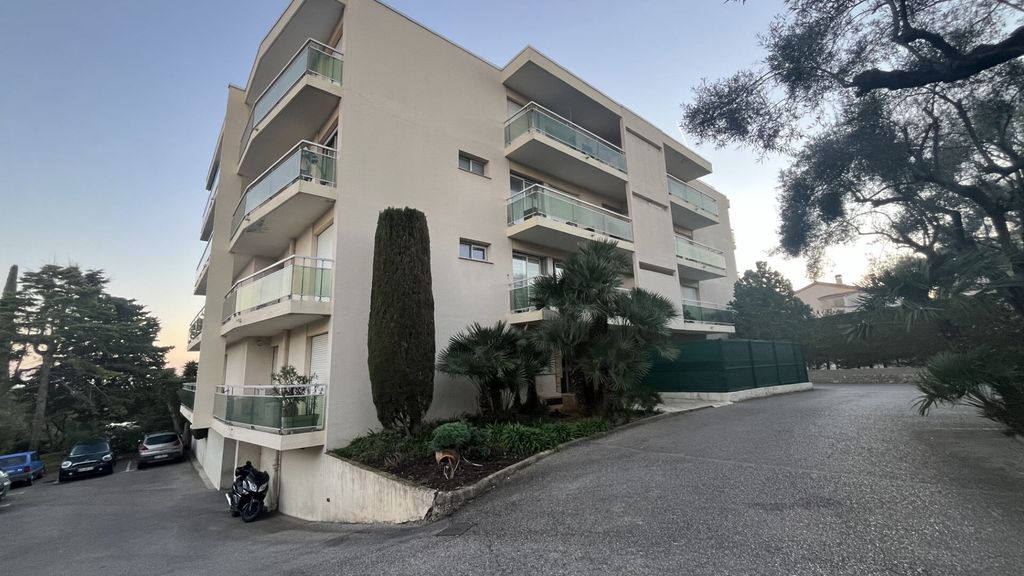 Achat studio à vendre 28 m² - Antibes