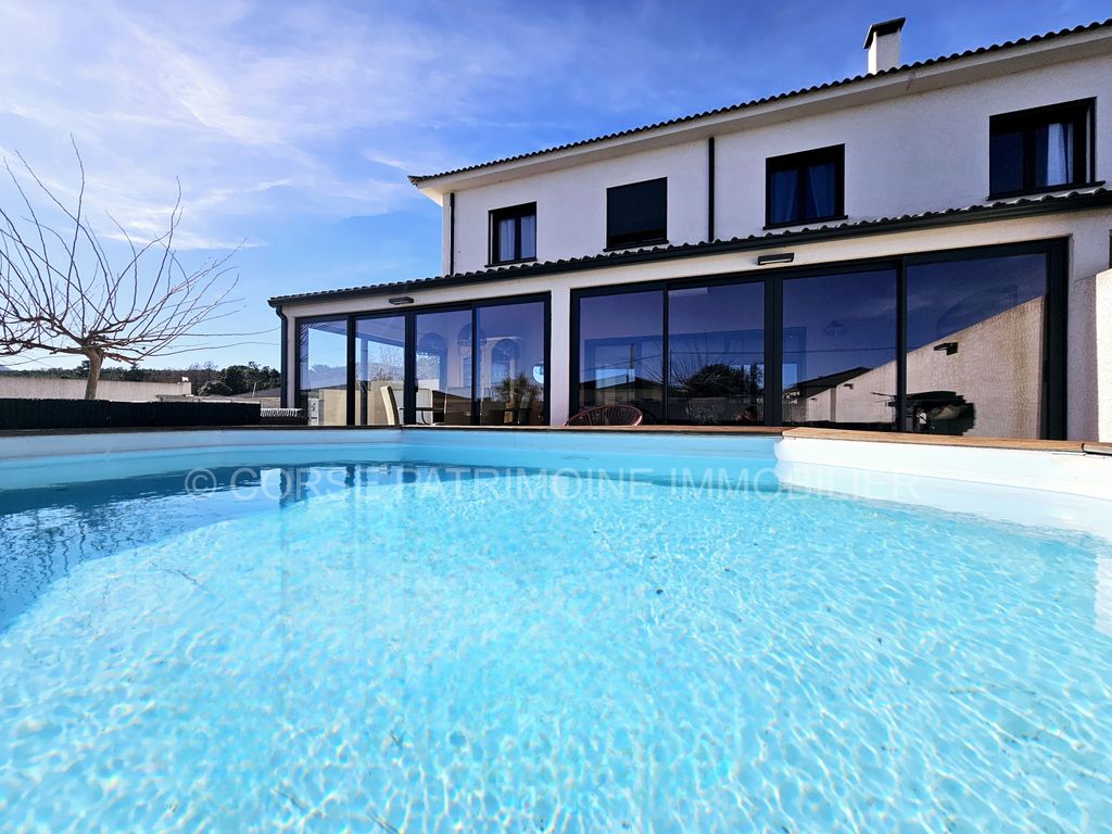 Achat maison à vendre 4 chambres 230 m² - Isolaccio-di-Fiumorbo