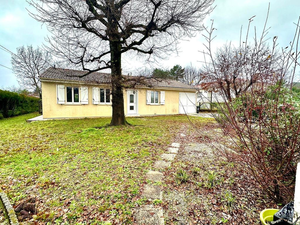 Achat maison à vendre 4 chambres 132 m² - Léognan