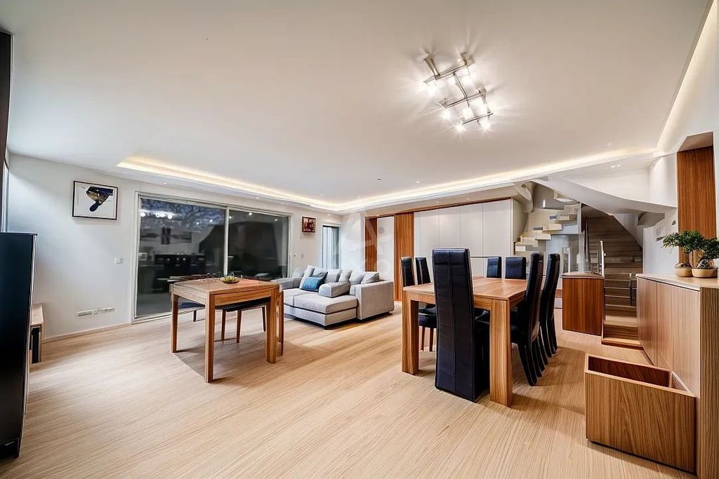 Achat maison à vendre 3 chambres 157 m² - Val-du-Layon