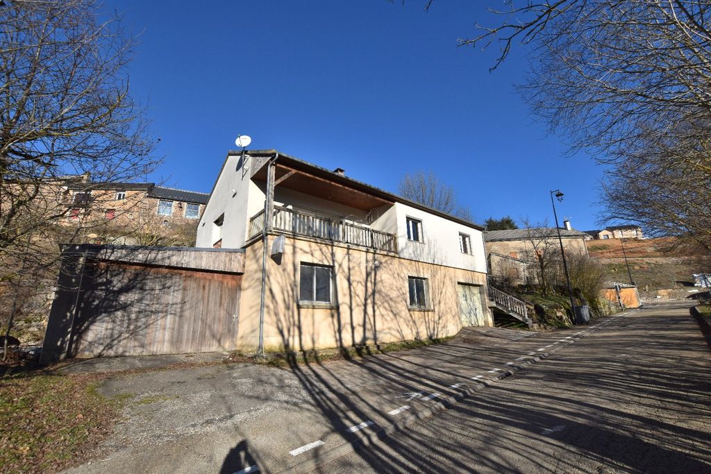 Achat maison à vendre 3 chambres 119 m² - Lanuéjols