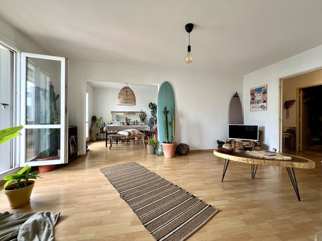 Achat appartement à vendre 4 pièces 77 m² - Le Bouscat