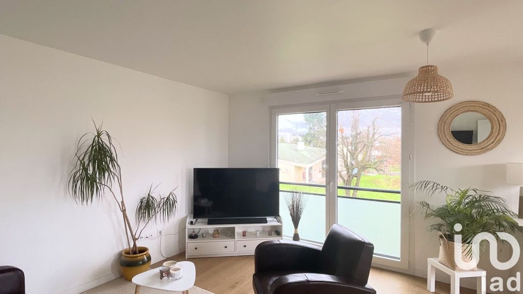 Achat appartement à vendre 4 pièces 80 m² - La Queue-en-Brie