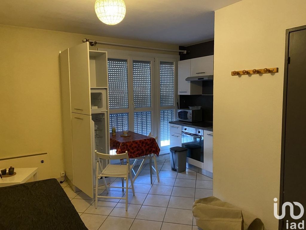 Achat appartement à vendre 4 pièces 72 m² - Reims