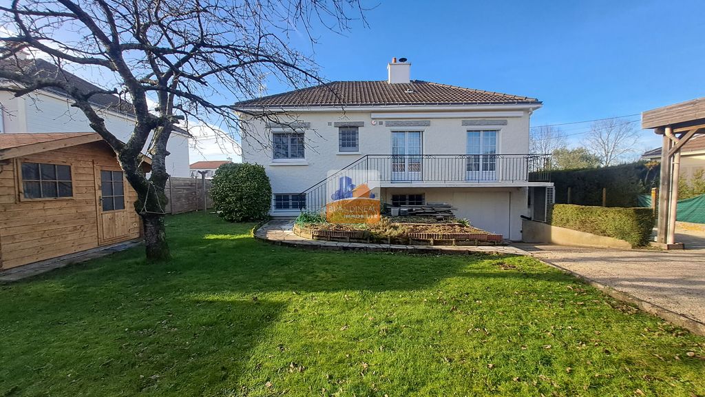 Achat maison à vendre 3 chambres 126 m² - Le Pellerin