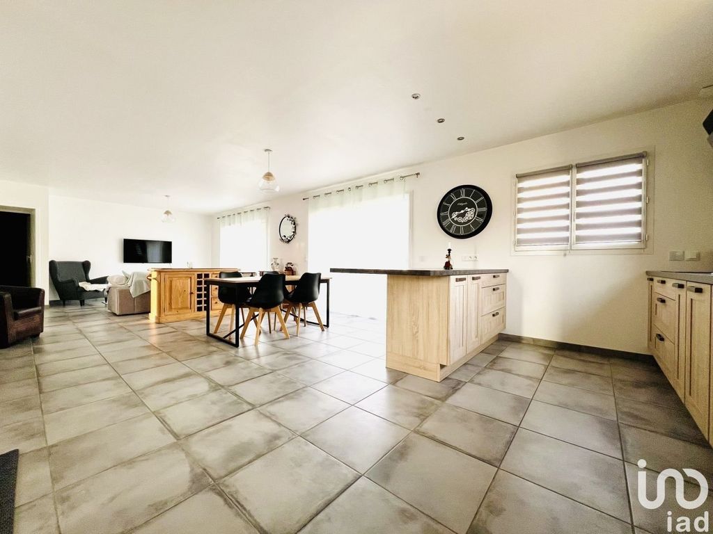 Achat maison à vendre 4 chambres 128 m² - Villeneuve-lès-Bouloc