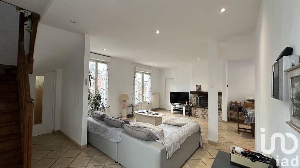 Achat maison à vendre 3 chambres 103 m² - Sainte-Geneviève-des-Bois