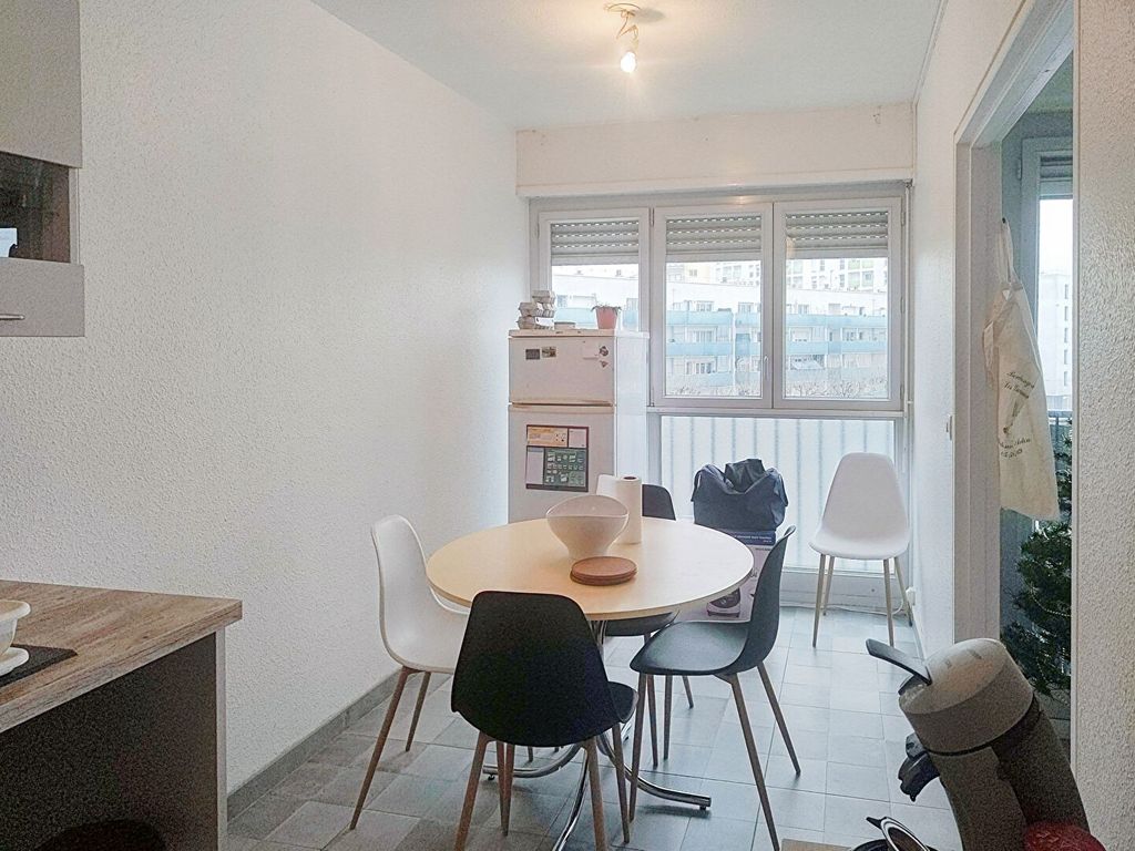 Achat appartement à vendre 4 pièces 80 m² - Mérignac
