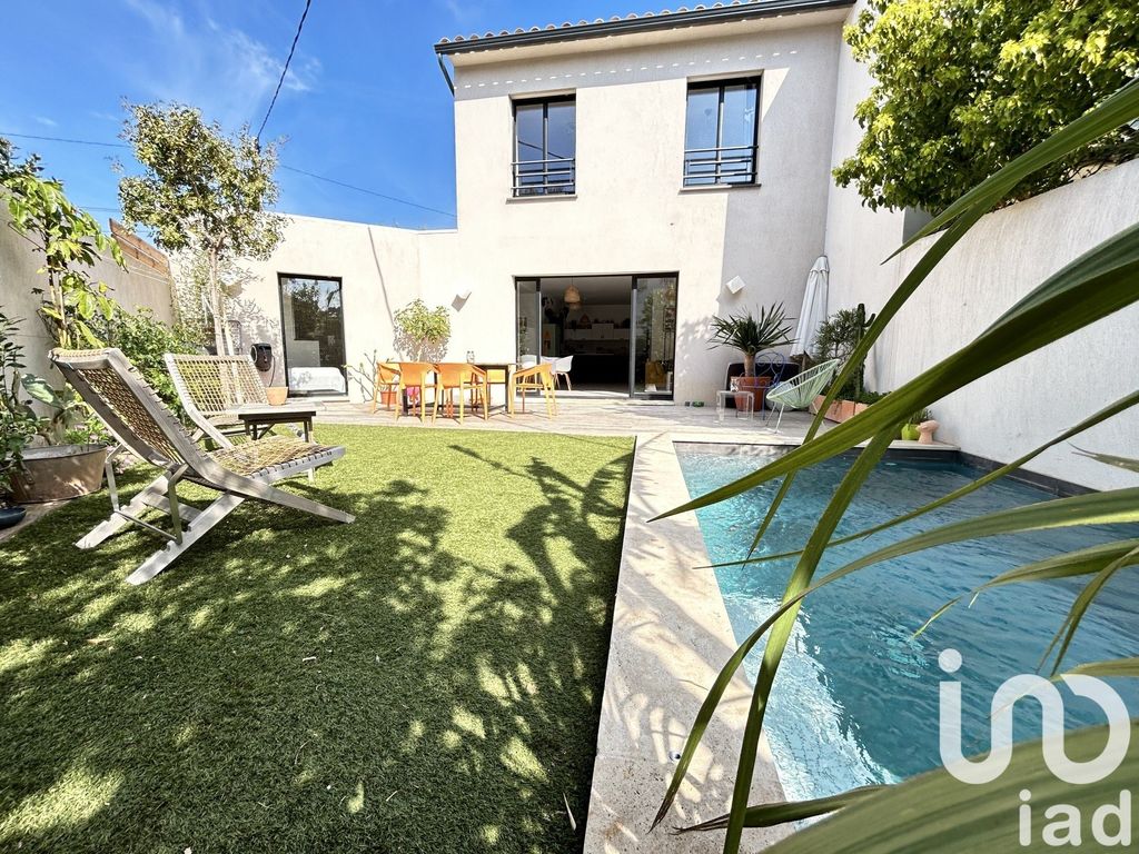 Achat maison à vendre 4 chambres 115 m² - Sanary-sur-Mer
